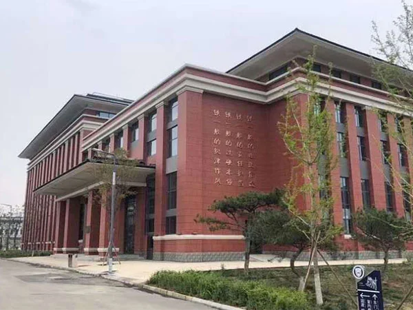 Projekt budowy basenu Buleway: Szkoła policyjna w Shijiazhuang